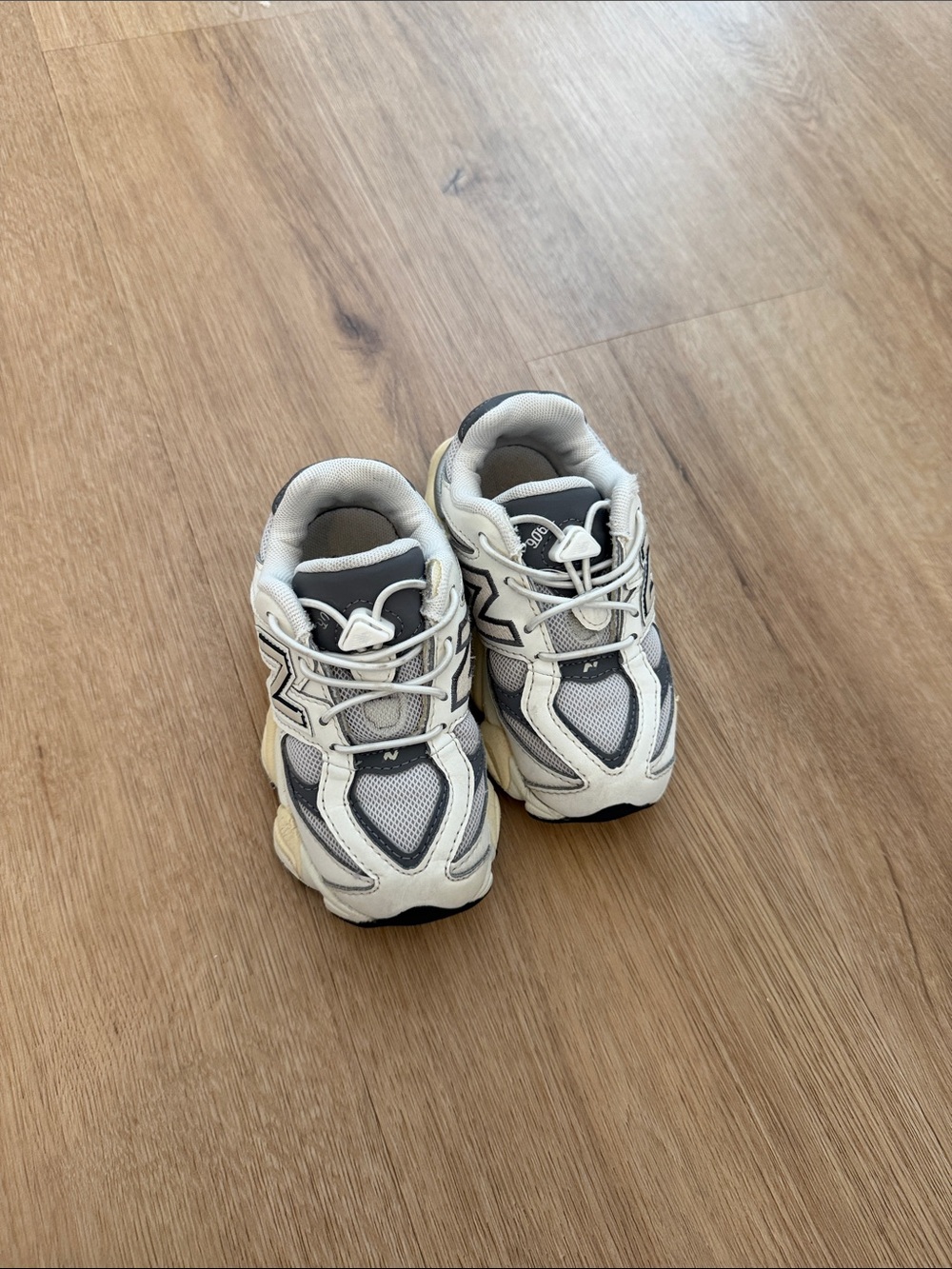 New Balance Kids Sneakers - Picture 3 of 6